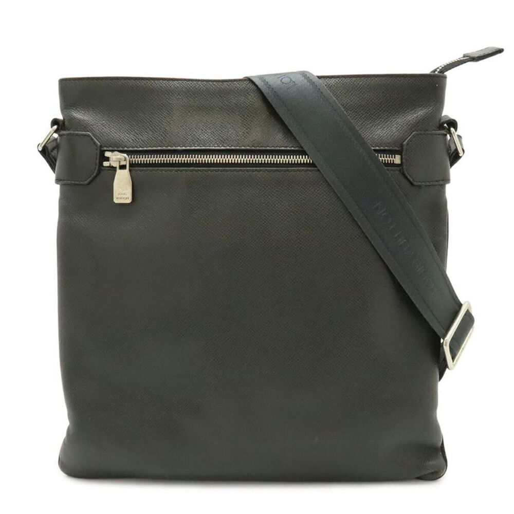 Louis Vuitton Taiga Shoulder Bag